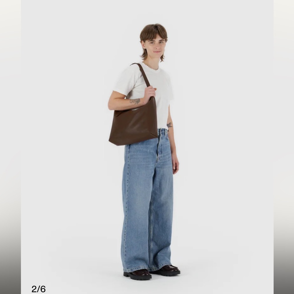 Baggu Recycled Leather Shoulder Bag - Picture 2 of 8
